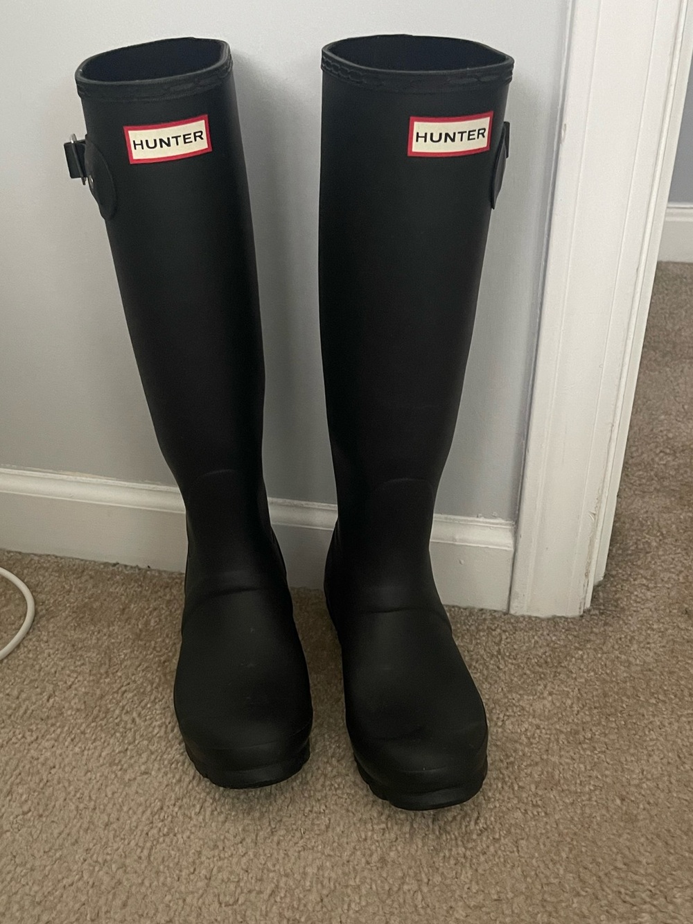 Hunter Tall Women's Waterproof Rain Boots - Black Size 6